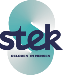 Logo Stek - onderschrift Geloven in mensen